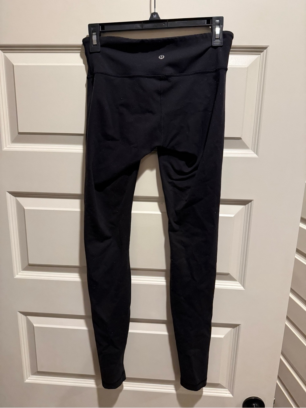 lululemon athletica Black Stretch Performance Leggings - Picture 2 of 4